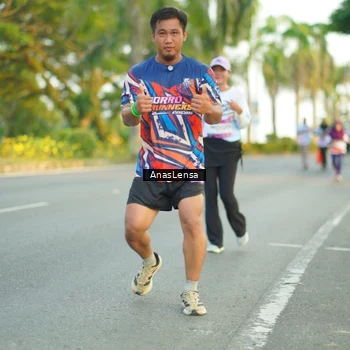 Runner Photo 7760125
