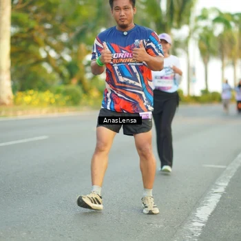 Runner Photo 7760126