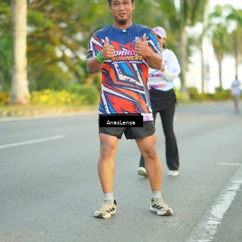 Runner Photo 7760142