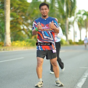 Runner Photo 7760153