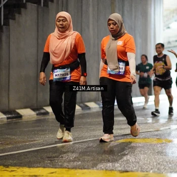 Runner Photo 7760157