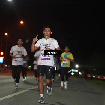 Runner Photo 7760163