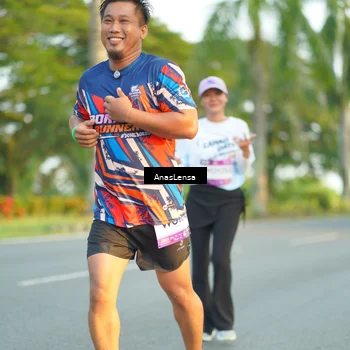 Runner Photo 7760172