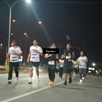 Runner Photo 7760182