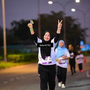 Runner Photo 7760185