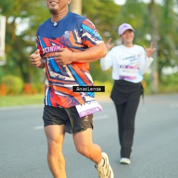Runner Photo 7760189
