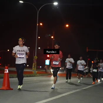 Runner Photo 7760192