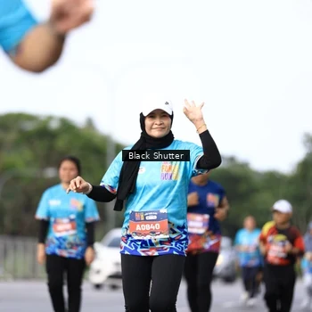 Runner Photo 7760223