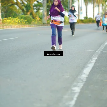 Runner Photo 7760256