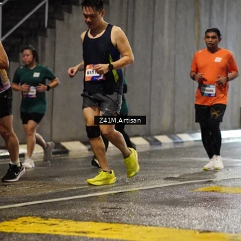 Runner Photo 7760258