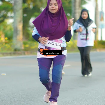 Runner Photo 7760261