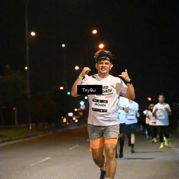 Runner Photo 7760265