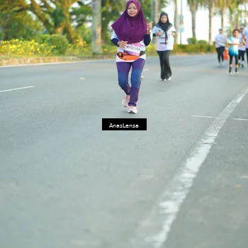 Runner Photo 7760272