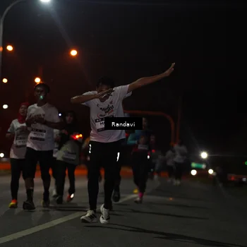 Runner Photo 7760278