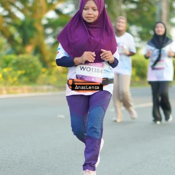 Runner Photo 7760282