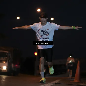 Runner Photo 7760285