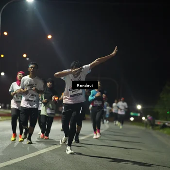 Runner Photo 7760296