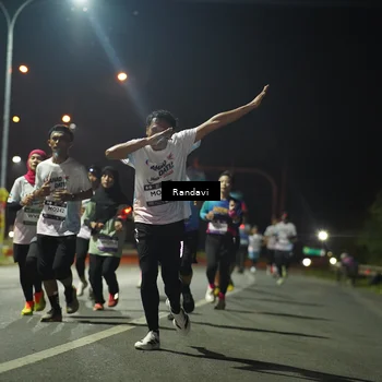 Runner Photo 7760303