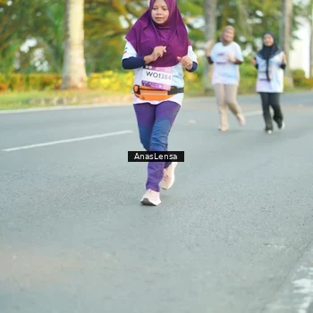 Runner Photo 7760316