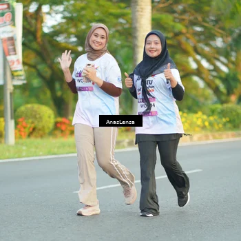 Runner Photo 7760340