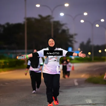 Runner Photo 7760350