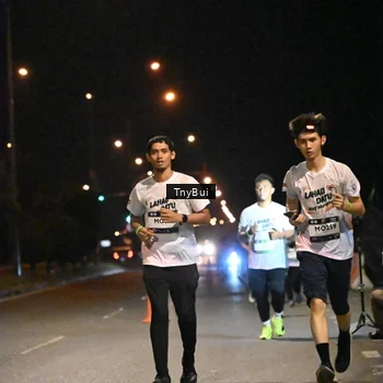 Runner Photo 7760383