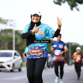 Runner Photo 7760386