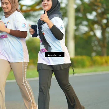 Runner Photo 7760402
