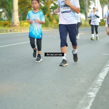 Runner Photo 7760418