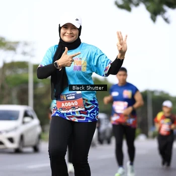 Runner Photo 7760420
