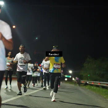 Runner Photo 7760432