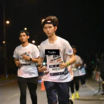 Runner Photo 7760434
