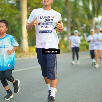Runner Photo 7760453