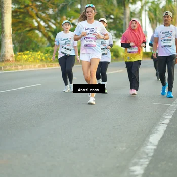 Runner Photo 7760462