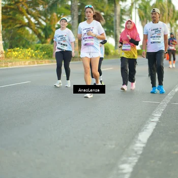 Runner Photo 7760467