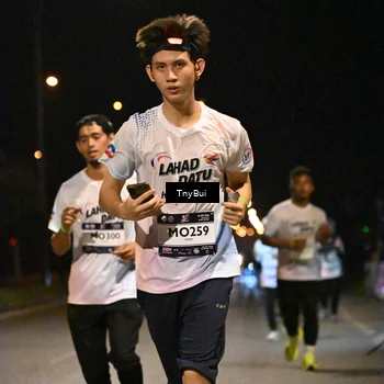 Runner Photo 7760469