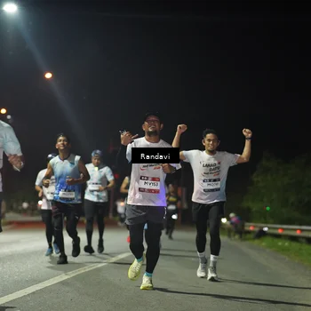 Runner Photo 7760486