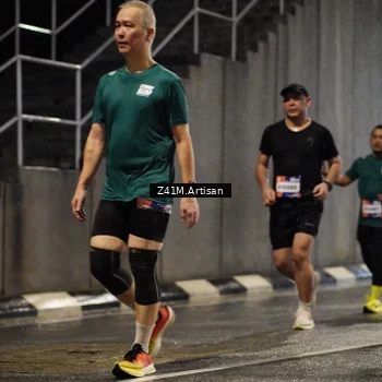 Runner Photo 7760498