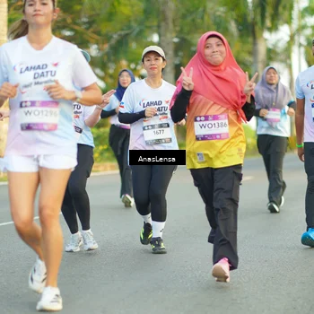 Runner Photo 7760505