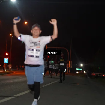 Runner Photo 7760507