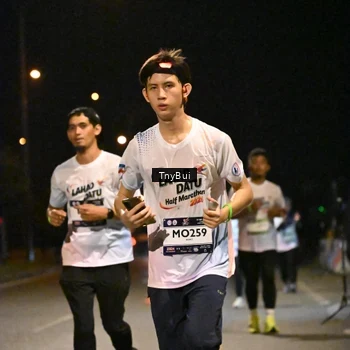 Runner Photo 7760509