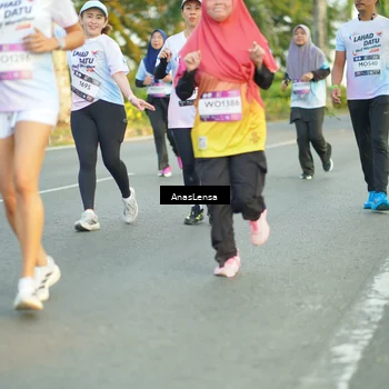 Runner Photo 7760515