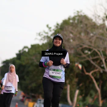 Runner Photo 7760518