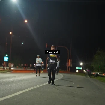 Runner Photo 7760521