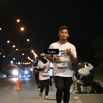 Runner Photo 7760529