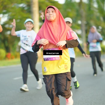 Runner Photo 7760567