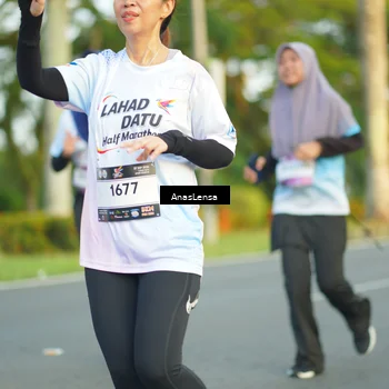 Runner Photo 7760573