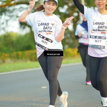 Runner Photo 7760575