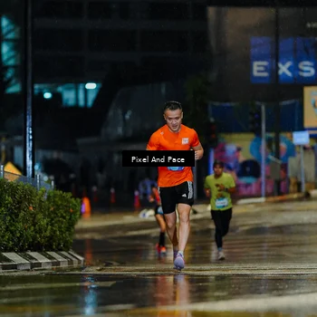 Runner Photo 7760608