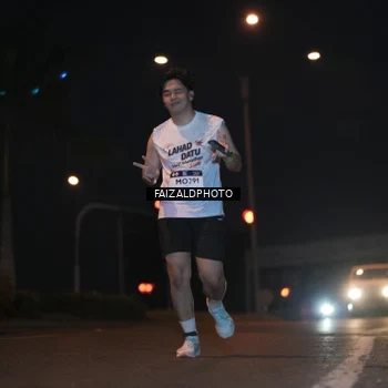 Runner Photo 7760616